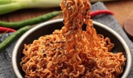 火鸡方便面爆料视频,揭秘网红美食背后的故事