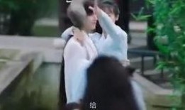 导演爆料成毅视频,成毅幕后花絮视频曝光，精彩瞬间引粉丝热议
